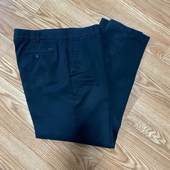 Last Chance..Make an offer…Men’s Izod Casual Black Straight Leg Flat Front Pants - Picture 1 of 5